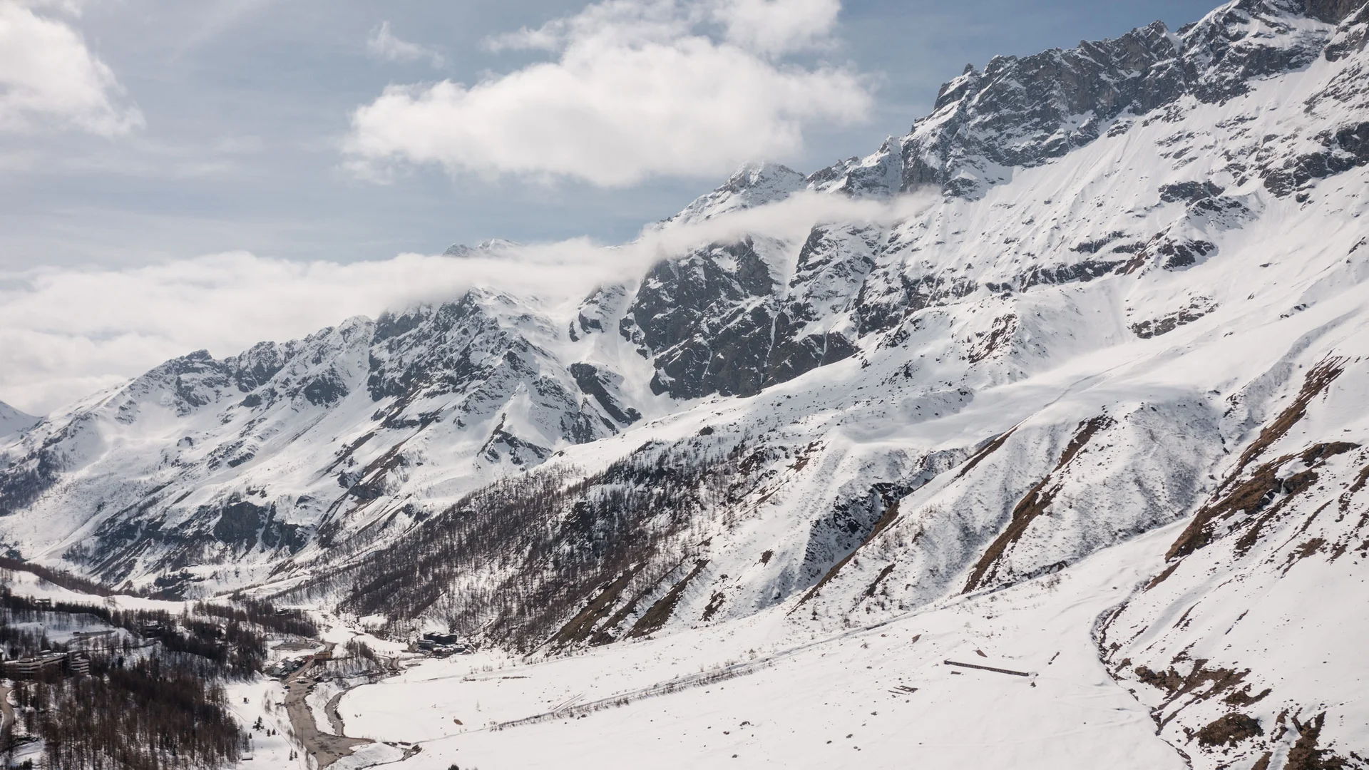 Hotel Europa | Just 150m from Cervinia’s ski slopes